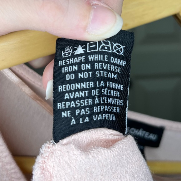 Le Château Pastel Pink Flowy Blouse Fitted with Beautiful Sleeves - Picture 5 of 5